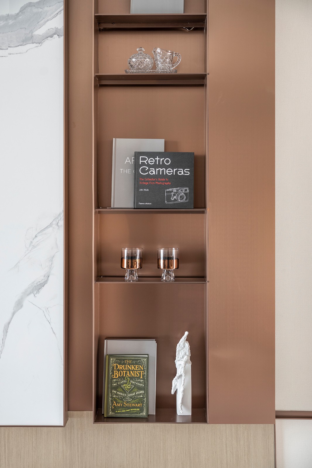 现代轻奢风格室内设计家装案例-边柜 现代轻奢风格室内设计家装案例-边柜